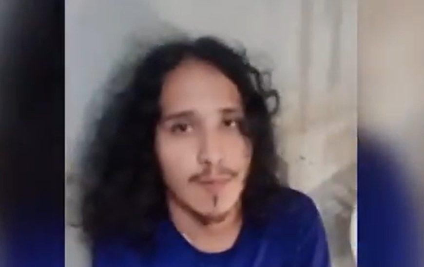 VÍDEO - FACA CRAVADA NA CABEÇA - Homem acusado de estupro e pedofilia é esquartejado por facção e encontrado dentro de mala; vídeo fortíssimo