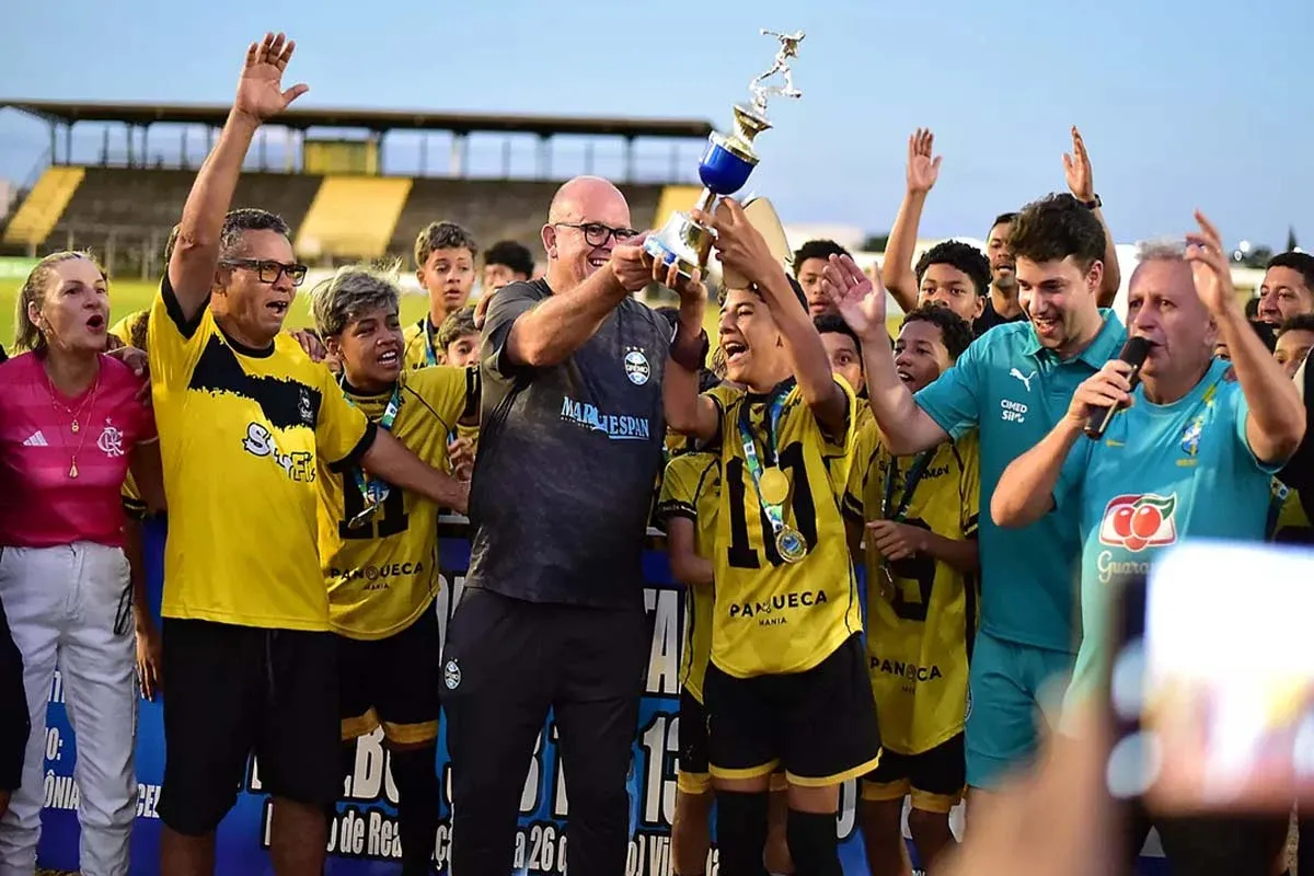 Campeões - Espigão e Sant German foram os grandes campeões do Rondoniense Sub-11 e Sub-13