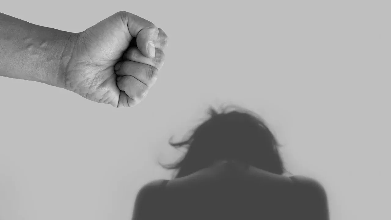 cidade-  Mulher denuncia companheiro por violência doméstica após agressões e ameaças; vítima conseguiu fugir e pedir ajuda