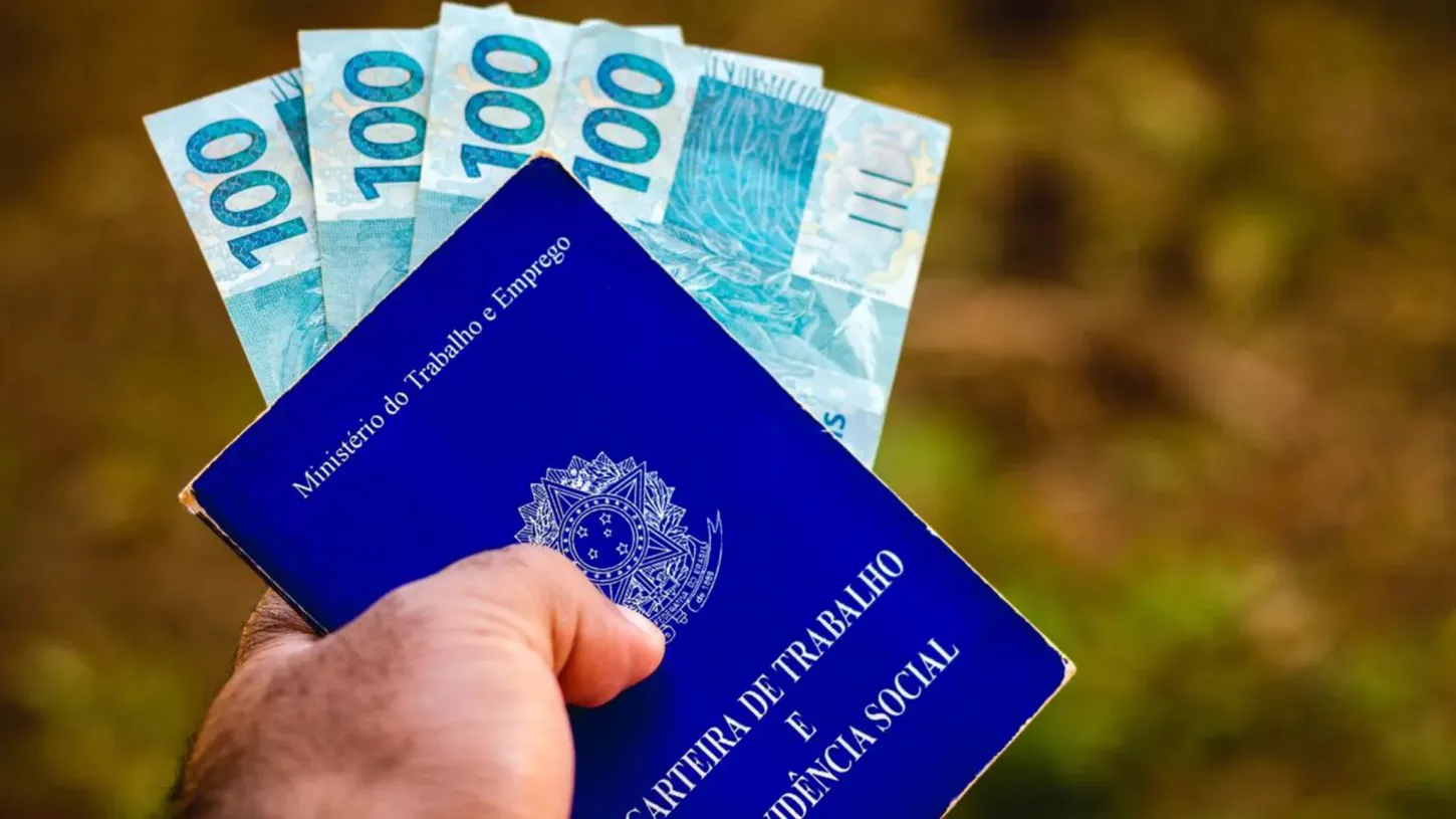 Economia - Governo faz um pagamento de R$ 2.518 para quem trabalhou com carteira assinada durante 6 meses