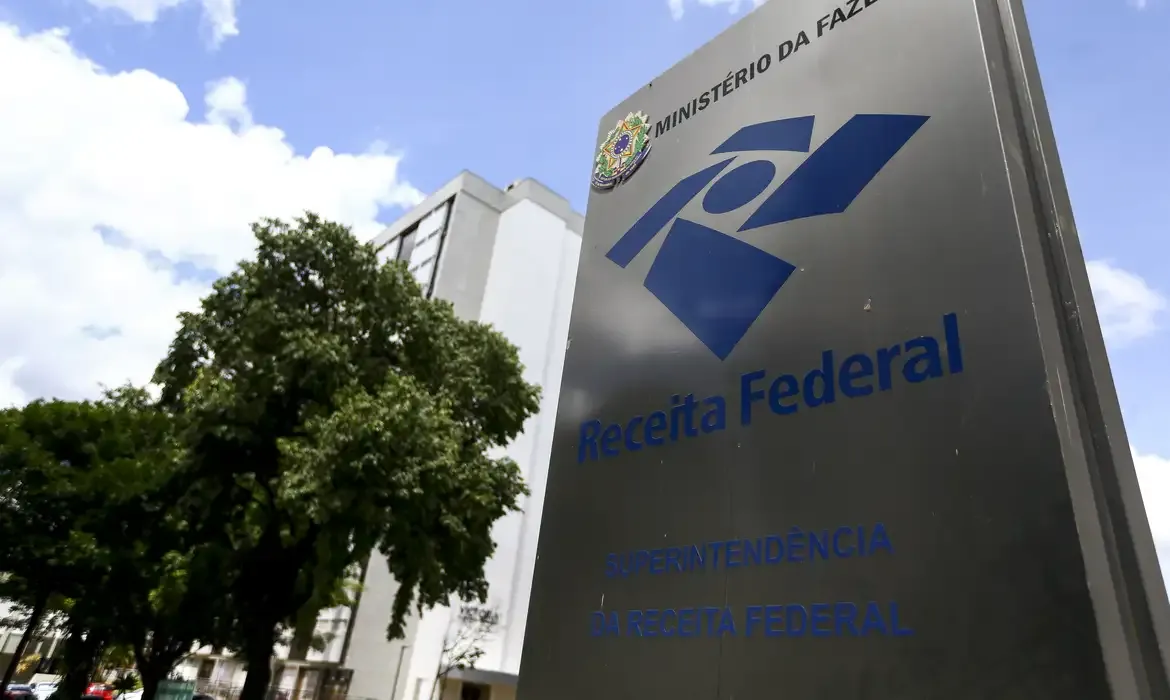 Economia - Receita libera consulta ao terceiro lote de restituição do IR 2026