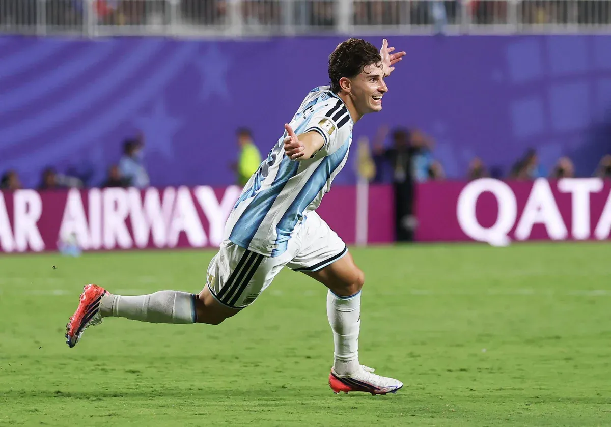 Esportes - No sufoco, Argentina vence Suíça na prorrogação e vai às semis da Copa