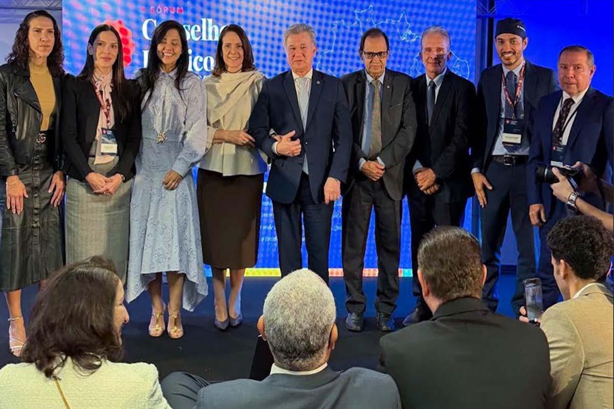 Evento - Dr. Fernando Máximo participa de fórum da CGADB que reuniu lideranças religiosas e políticas de todo o país