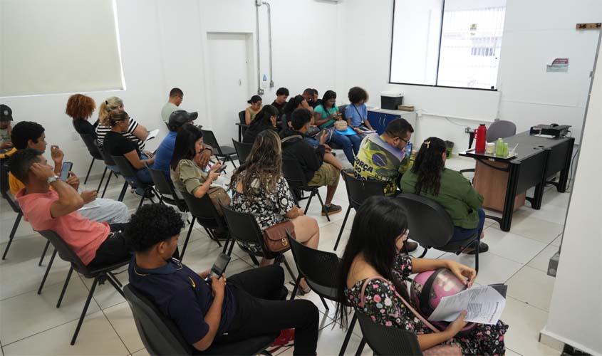 Mutirão de Empregos atende mais de 240 candidatos em dois dias