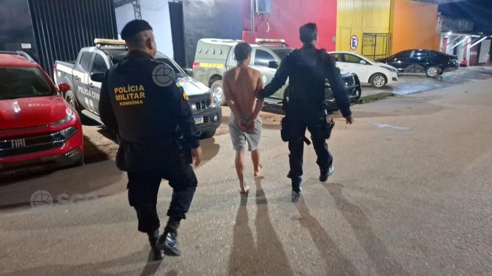 Plantão de Polícia - Jovem é preso após ameaçar familiares com facão e agredir irmão de 14 anos em Porto Velho