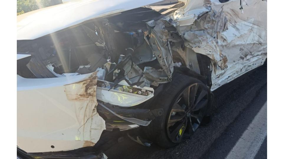 Plantão de Polícia -  Motorista cochila ao volante, invade pista contrária e bate em carreta na BR-364, em Rondônia