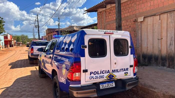 Polícia - Homem é assassinado dentro casa e PM prende acusado rapidamente