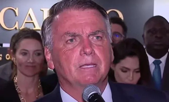 Política - Parlamentar petista sofre nova derrota judicial por produção de fake news e terá que indenizar Bolsonaro