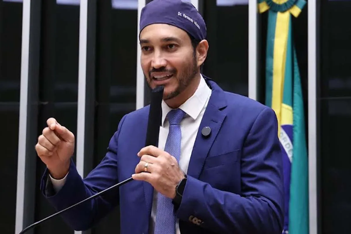 Reconhecimento - Na tribuna da Câmara, Dr. Fernando Máximo enaltece o desempenho do Tribunal de Justiça de Rondônia