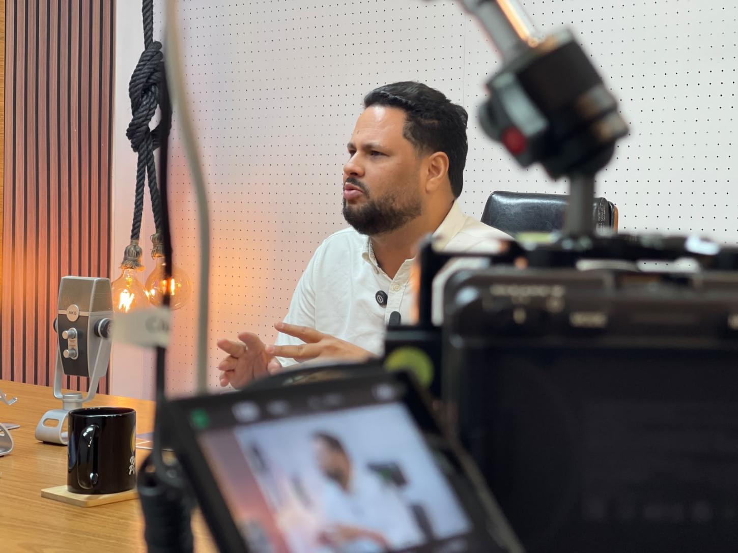 APÓS DEBATE: Samuel Costa surpreende no digital e se destaca entre candidatos ao governo de Rondônia