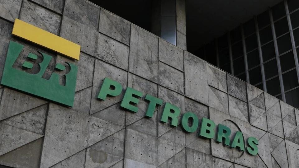Brasil -  Petrobras tem lucro líquido de R$ 52,4 bi no segundo trimestre