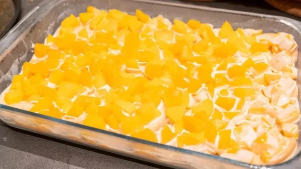 Brasil -  Receita: Pavê de bolacha com pêssego para o Dia dos Pais
