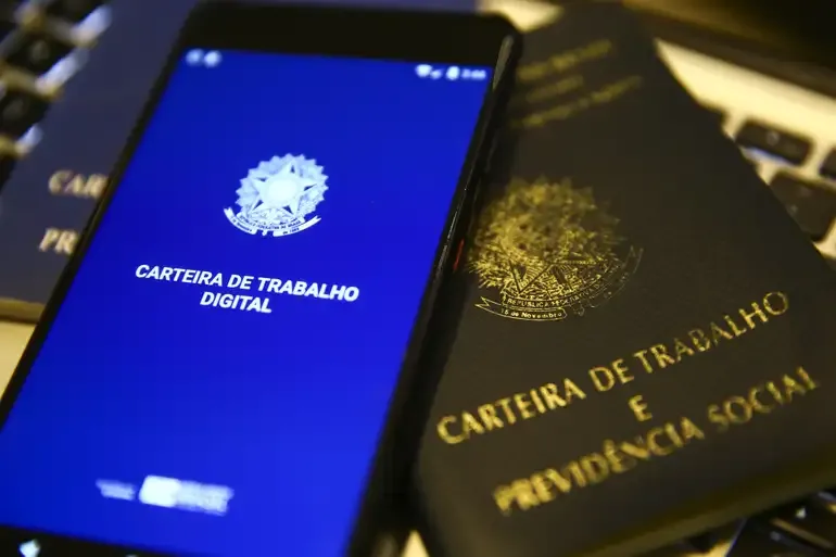 Brasil | Trabalho - Maioria dos trabalhadores não teme perder emprego ou fonte de renda nos próximos seis meses