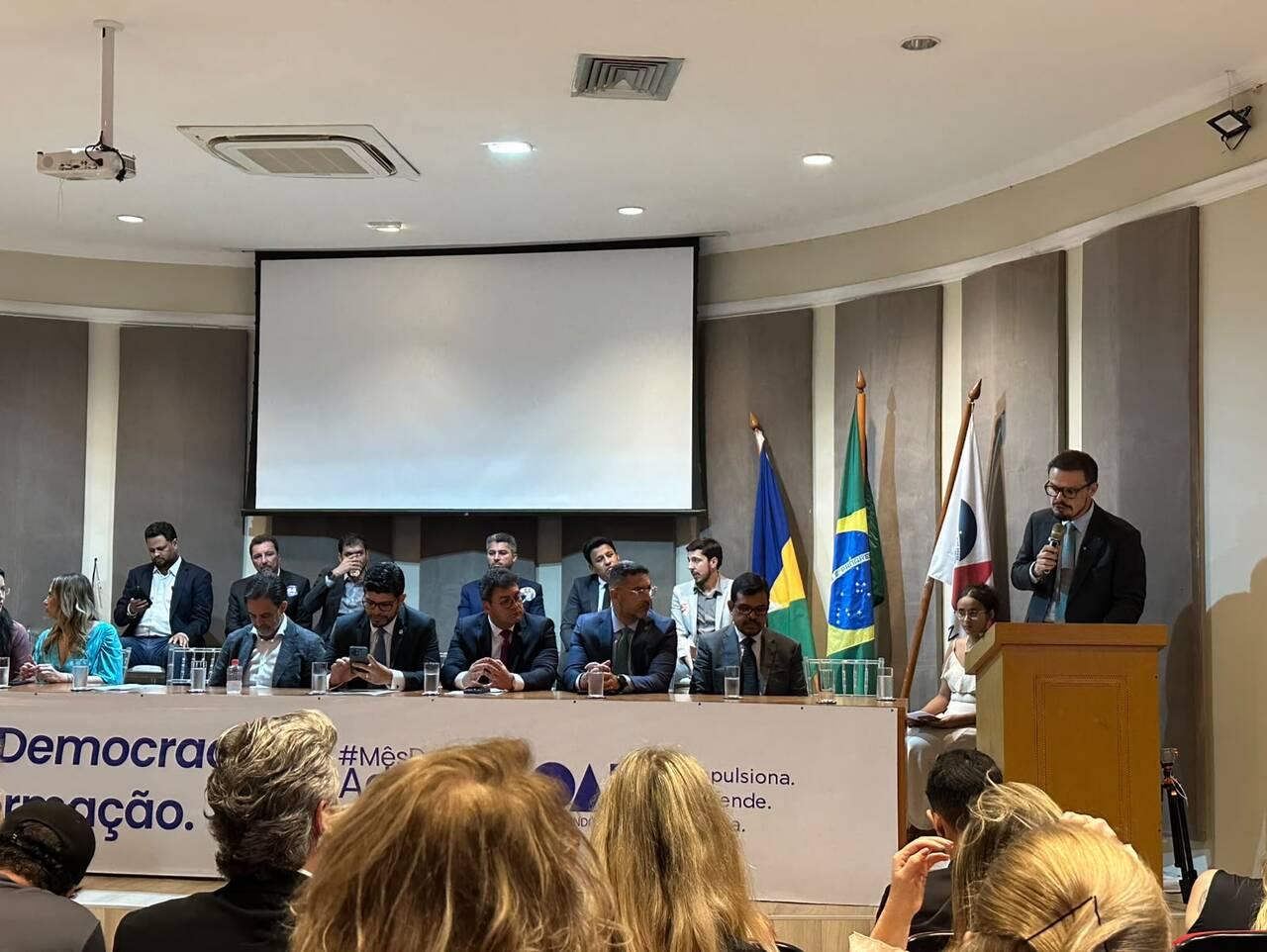 Eleições Candidatos a governador já estão na OAB para assinatura de pacto democrático