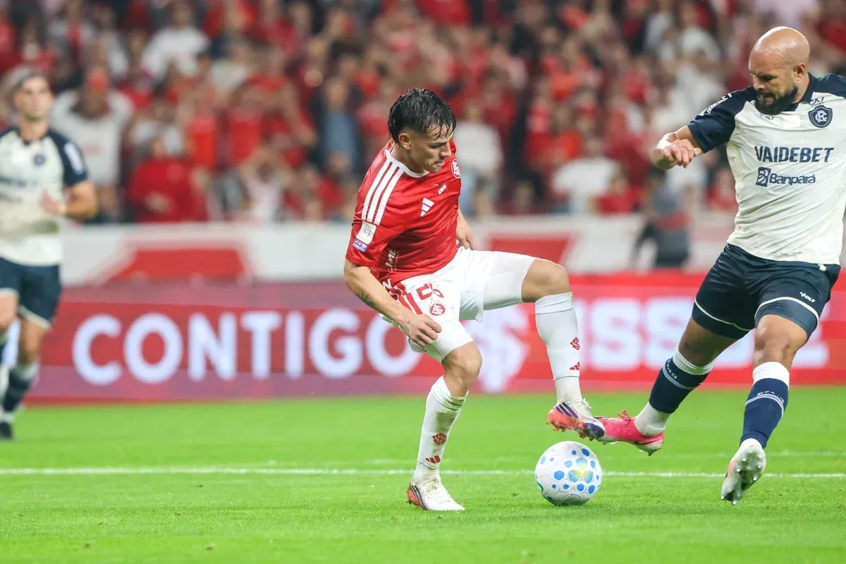 Esportes - Com gol no último minuto, Internacional e Remo empatam no Beira-Rio