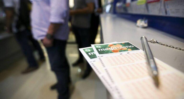 Notícias - Mega-Sena acumula e prêmio vai a R$ 50 milhões para o próximo sorteio