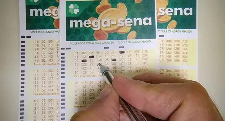 Notícias - Prêmio da Mega-Sena acumula e vai a 150 milhões de reais após sorteio sem vencedores
