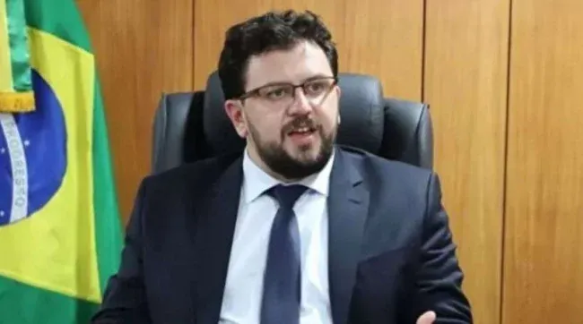 Opinião - O assessor de Lula, de sugestivo apelido, que toma dinheiro 'emprestado' com uma lobista suspeita