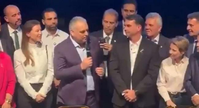 Política - A armadilha suja para tentar incriminar o vice de Flavio Bolsonaro (veja o vídeo)