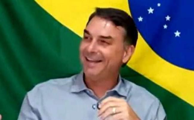 Política - Plano de Flávio encara a bandidagem com prisões a la Bukele, facções como terroristas e reforma do judiciário
