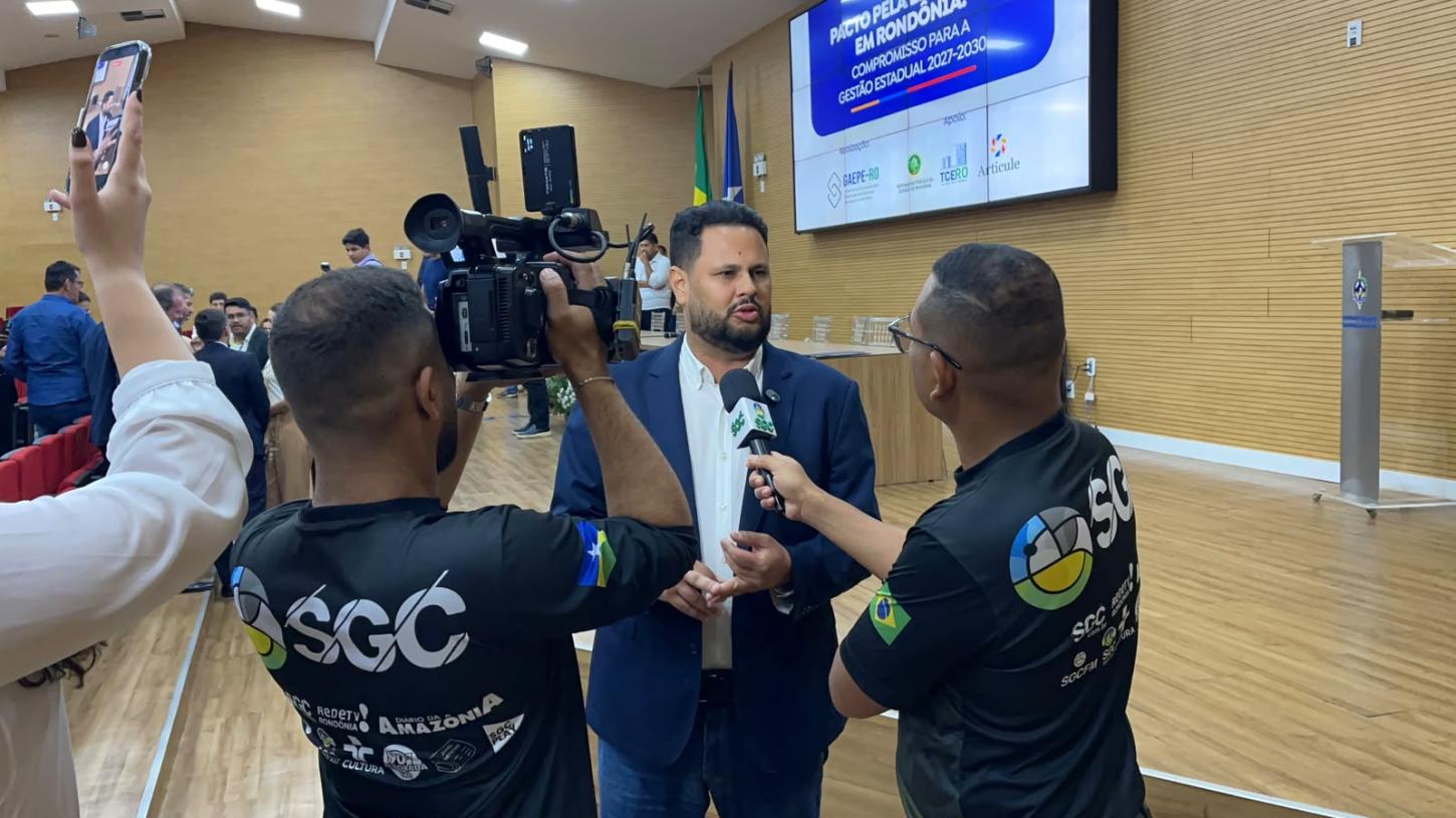 Samuel Costa mostra coragem, enfrenta a oligarquia política e mantém sua candidatura ao Governo de Rondônia