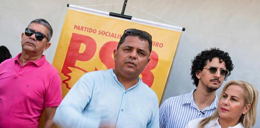 TRAJETÓRIA DE LUIZ PORTO.