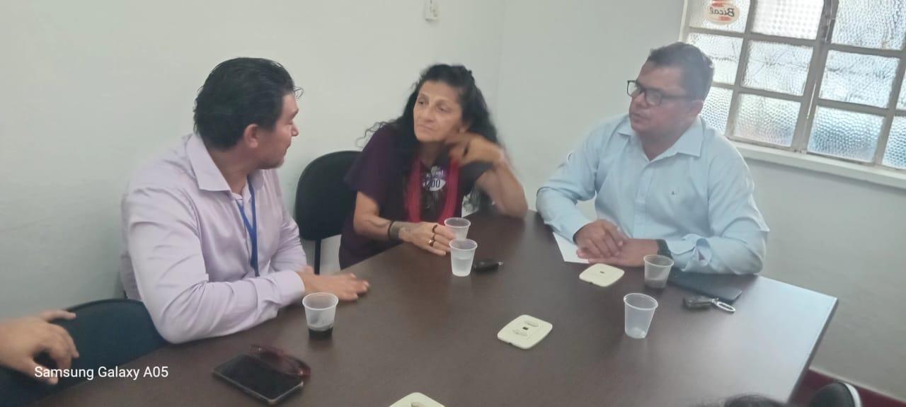 Candidato a Deputado Federal Luiz Porto, 4007 visitas ASDEVRON, e se coloca à disposição como voz dos deficientes visuais em Brasília.