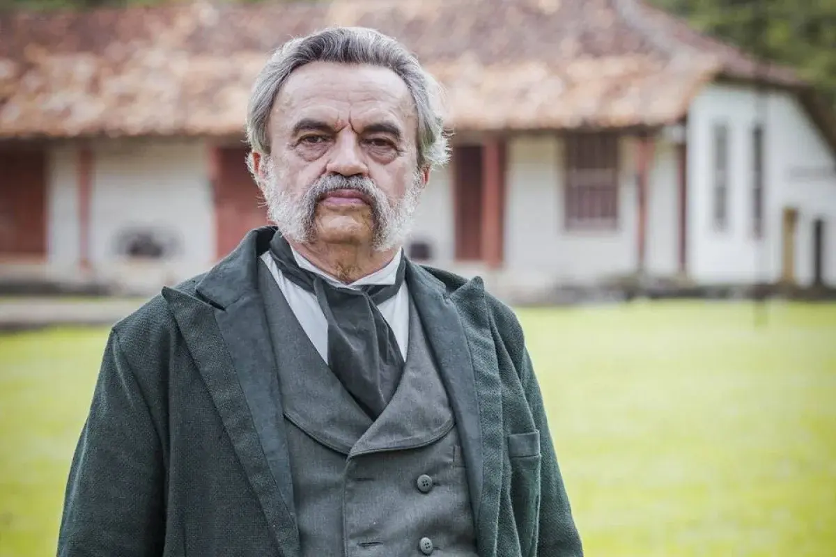 Celebridades - Justiça nega prisão domiciliar a José Dumont, ator condenado por estupro