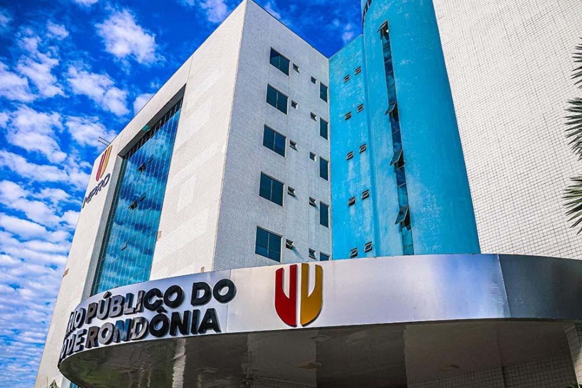 DIREITO GARANTIDO - Ministério Público garante transporte gratuito para adolescente em tratamento contra o câncer