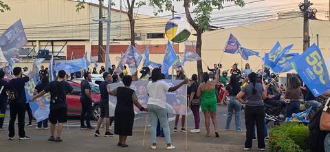 Eleições - Vídeo: campanhas desrespeitam o TRE e transformam avenida rio Madeira com Caúla em 