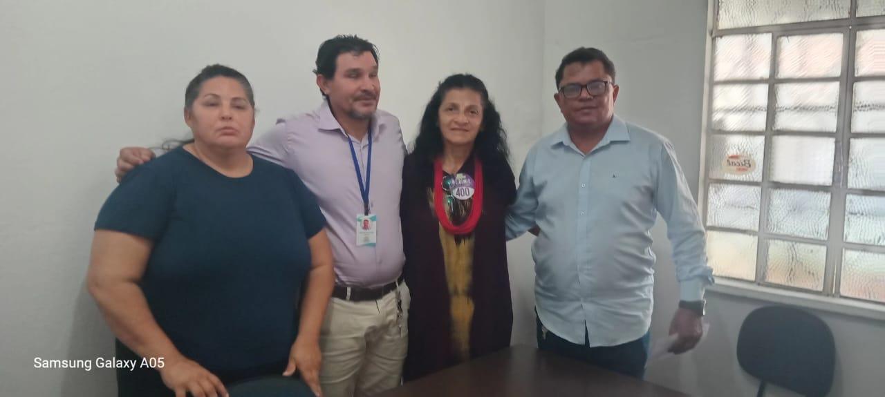  Candidata ao Senado por Rondônia, Neidinha Suruí - 400. foi recebida pelo presidente José Aldair, da ASDEPRON - Associação dos Deficientes Visuais de Rondônia.