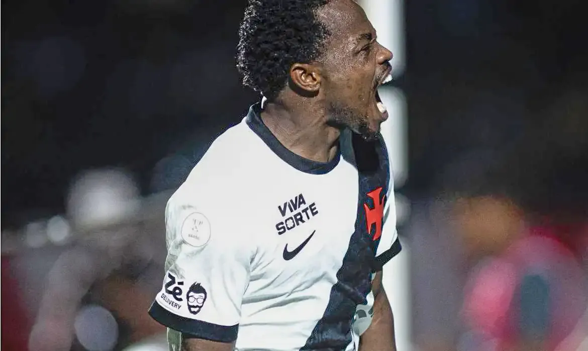 Esportes - Vasco e Palmeiras avançam e se enfrentam na semi da Copa do Brasil