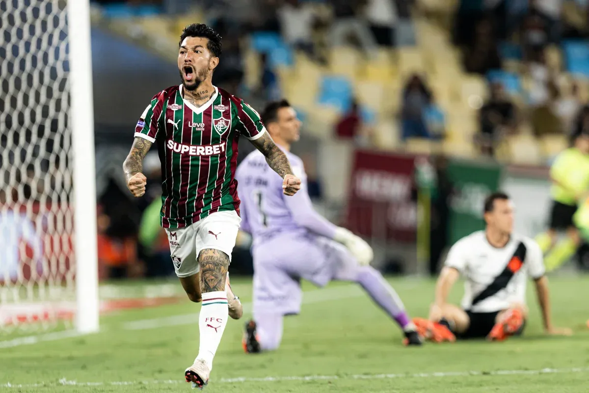 Futebol -  Em jogo com polêmicas, Fluminense vence Vasco com gol de Lucho Acosta