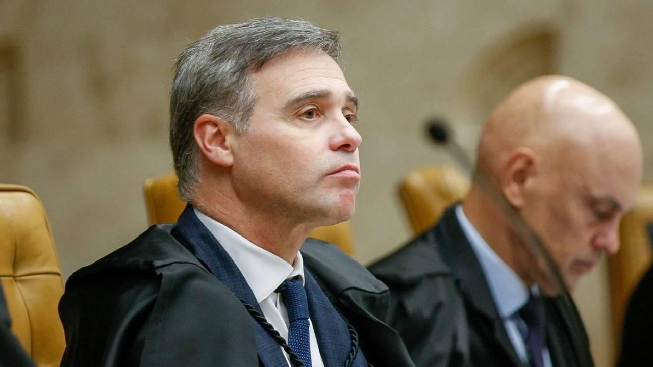 'Inimigos do regime'? - Mendonça expõe autoritarismo sob Lula, ao afastar diretor-geral da PF