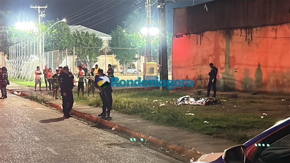 Polícia - Homem é executado a tiros ao lado do campo do 13, em Porto Velho