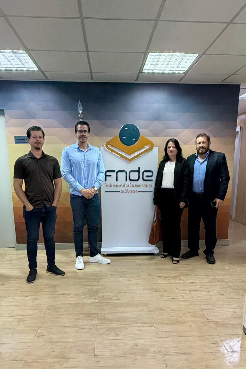 Prefeitura de Rolim de Moura busca novos investimentos para a educação durante agenda no FNDE, em Brasília
