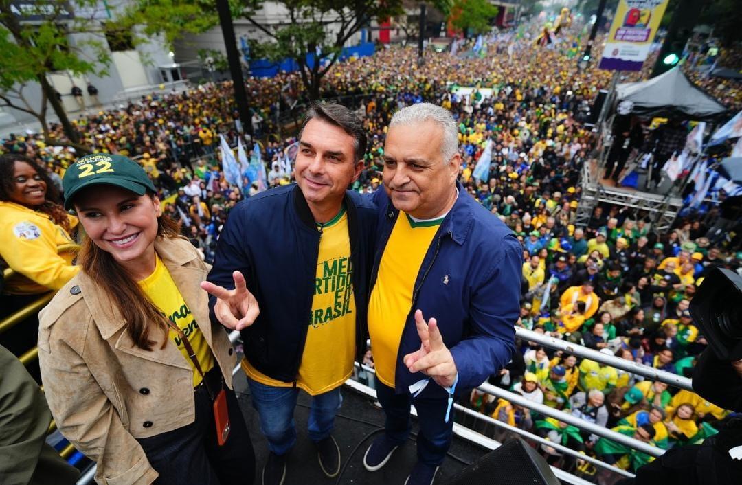 Quaest - Flávio vira para cima de Lula e agora está na frente em disputa de segundo turno