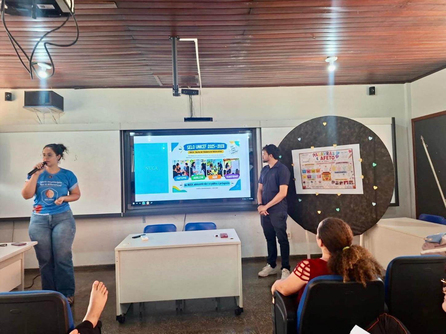 SEMAS de Rolim de Moura promove diálogo sobre políticas públicas com adolescentes na Escola Cândido Portinari