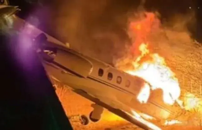 Sociedade - URGENTE: Avião com cantor famoso sai da pista e pega fogo no RN