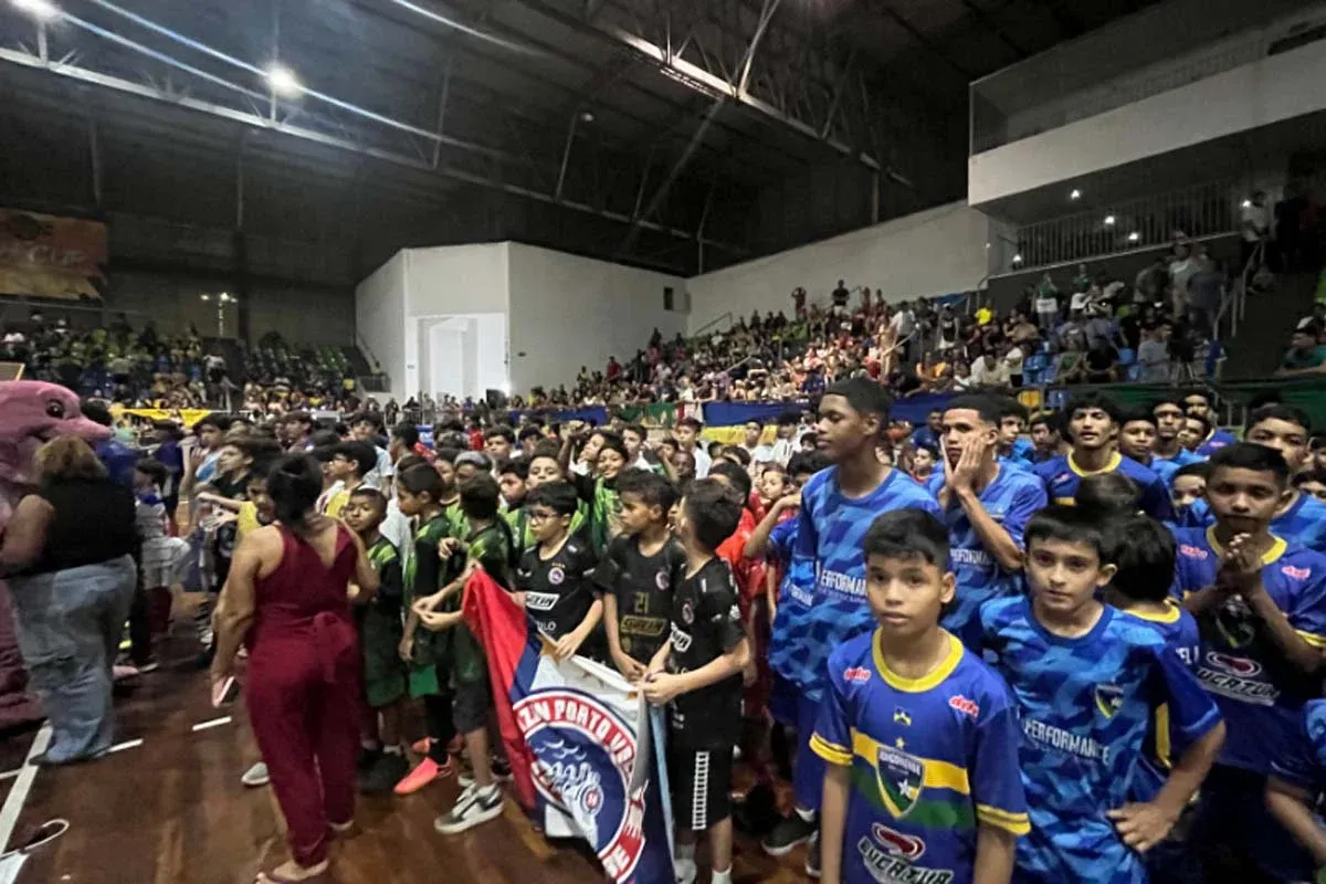 TALENTOS DO FUTEBOL - Entre sonhos e torcida, PVH Cup movimenta famílias e jovens atletas 