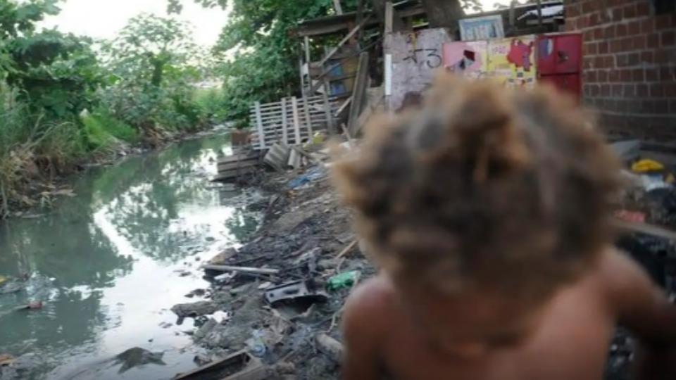 Brasil: 30 milhões de crianças estão expostas aos riscos climáticos
