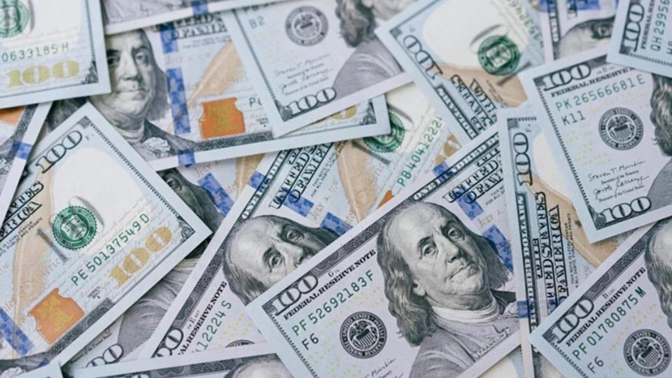 Brasil - Dólar dispara na abertura do dia e chega a R$ 5,42 após reeleição de Lula