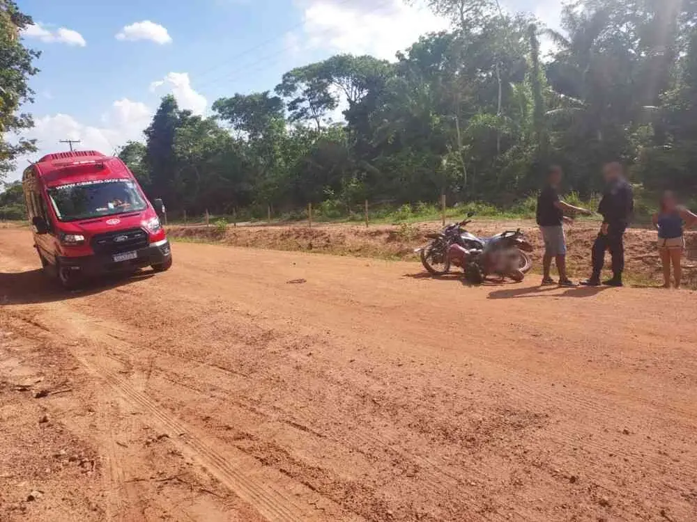 cidade - Colisão entre duas motocicletas é registrada na Linha 180, em Rolim de Moura
