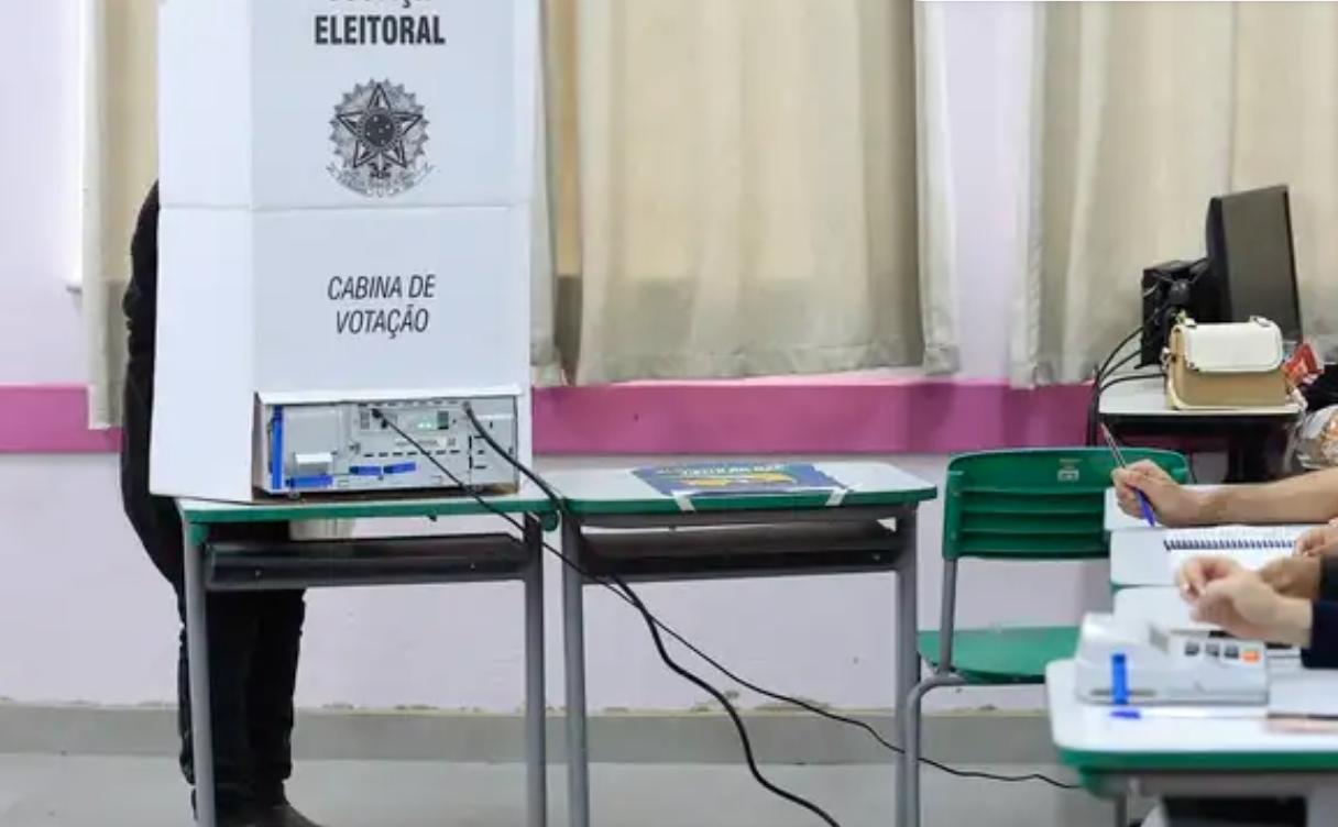 Eleições - Eleitora é suspeita de filmar votação e divulgar imagens nas redes sociais em Seringueiras