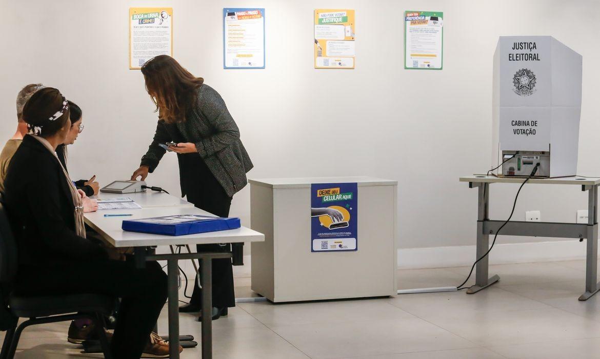 Eleições - TRE alerta eleitores sobre mudanças em locais de votação de 17 municípios de Rondônia; confira lista