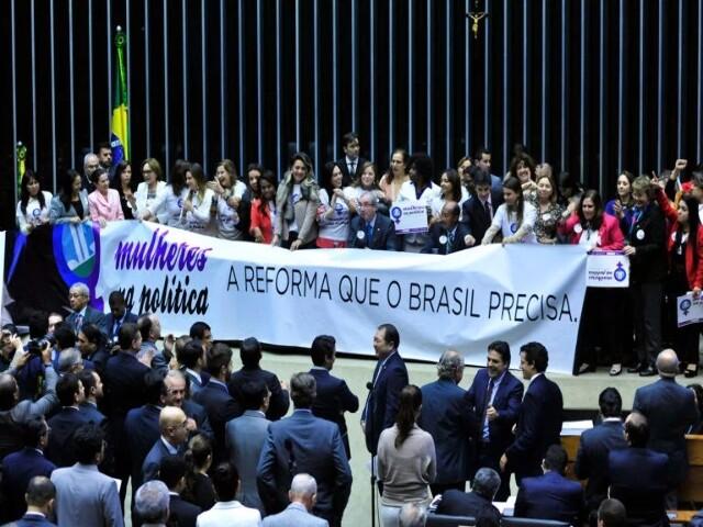 Especiais - A barreira invisível: o abismo entre o voto feminino e o poder político em Rondônia