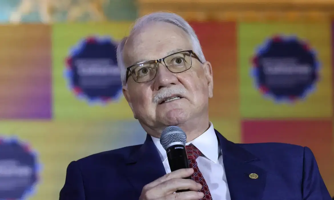 Justiça - Fachin terá reunião com PF sobre citações a ministros no caso Master