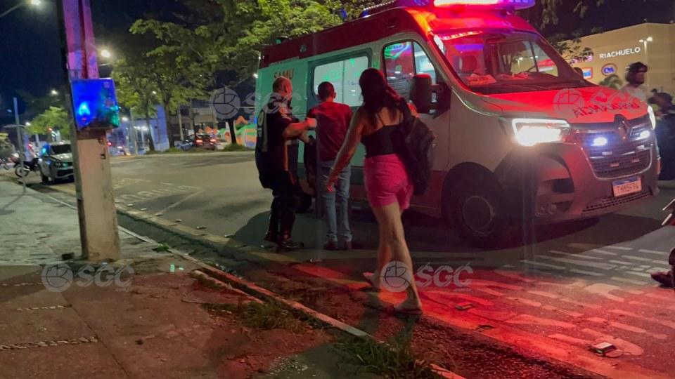 Plantão de Polícia - VÍDEO: Jovem de 19 anos é espancado durante roubo de celular em frente a shopping de Porto Velho