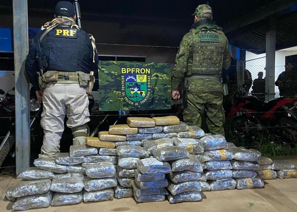 Polícia - Forças de segurança apreendem mais de 100 kg de skunk avaliados em R$ 1,24 milhão