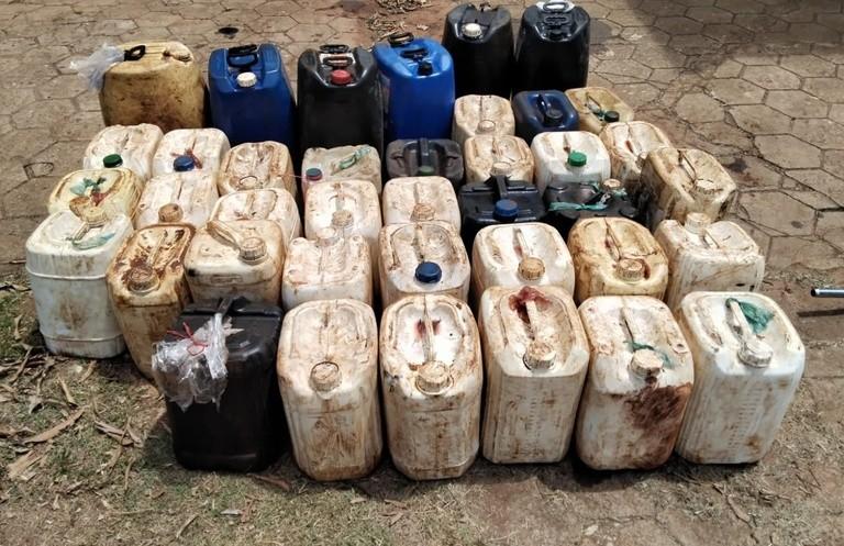 Polícia - PF prende um e apreende 1.000 litros de combustível em porto clandestino